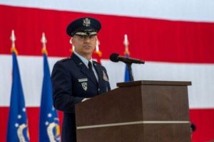 ABD'li general: Havadan, karadan hatta uzaydan bile vururuz