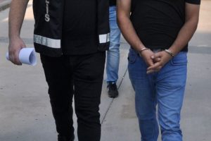 DEAŞ'ın infaz timi mensubu d&uuml;zensiz g&ouml;&ccedil;menlerin arasına gizlenmiş