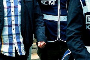 FET&Ouml; firarisi semt pazarında yakalandı