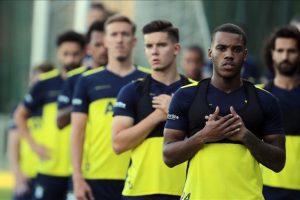 Fenerbah&ccedil;e'den galibiyet ve birliktelik mesajı