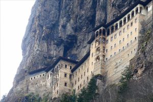 Trabzon'un turizm merkezlerine ziyaret&ccedil;i akını