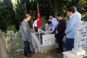 Bursa Yıldırım AK Gen&ccedil;lik 39 yıl &ouml;nce şehit d&uuml;şen Temizaltın'ı unutmadı