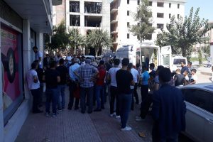 Bodrum katta oluşan su birikintisi 3 yaşındaki &ccedil;ocuğu canından ediyordu