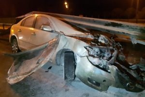 Bayrampaşa TEM bağlantı yolunda trafik kazası: 2 yaralı
