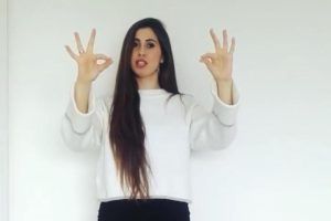 İşaret diliyle tiyatro yapacak