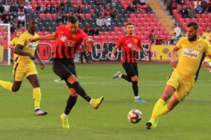 Eskişehirspor: 3 - Ekol G&ouml;z Menemenspor: 0