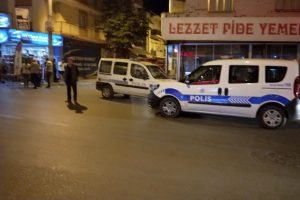 Sokak ortasında pompalı dehşet: 1'i ağır 3 yaralı