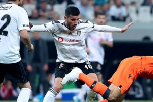Oğuzhan &Ouml;zyakup: "Alışkanlıklarımızı değiştiriyoruz"