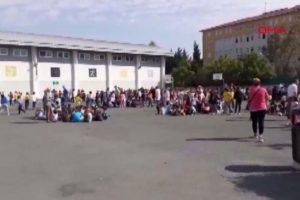 Depremin ardından bazı okullar boşaltıldı