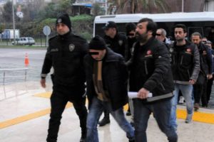 Alanya merkezli 2 ilde uyuşturucu operasyonu d&uuml;zenlendi