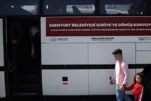 210 Suriyeli &uuml;lkesine uğurlandı