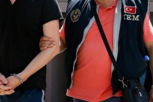 3 ilde FET&Ouml; operasyonu: 5 g&ouml;zaltı