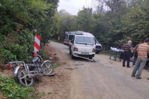 Bursa'da kafa kafaya &ccedil;arpıştılar: 2 yaralı