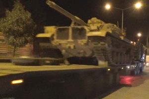 Suriye sınırına gece yarısı tank sevkiyatı