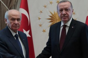 Bah&ccedil;eli'den Erdoğan'a tebrik telefonu