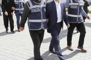 Sivas'ta FET&Ouml; operasyonu: 9 g&ouml;zaltı