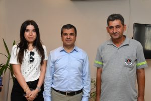 Temizlik iş&ccedil;isi bulduğu c&uuml;zdanı sahibine ulaştırdı