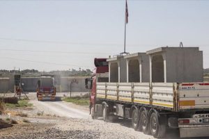 Sınır birliklerine beton blok sevkiyatı
