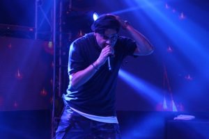 Rap şarkıcısı Ceza, hayranlarıyla buluştu