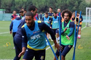 Fenerbah&ccedil;e, Galatasaray ma&ccedil;ı hazırlıklarına devam etti