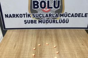Uyuşturucu satarken yakalanan şahıs adliyeye sevk edildi