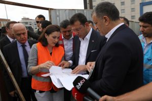 İmamoğlu, Esenyurt'ta bazı projeleri yerinde inceledi