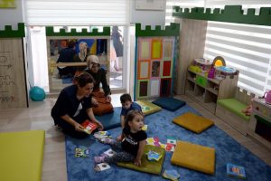 T&uuml;rkiye'nin ilk 'Bebek ve &Ccedil;ocuk K&uuml;t&uuml;phanesi' hizmete girdi