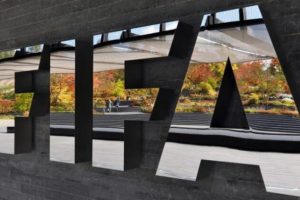 FIFA'dan k&ouml;t&uuml; haber! Kiralık futbolculara sınırlama geliyor...