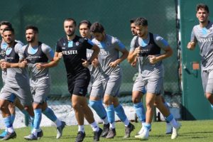 Trabzonspor'da tek g&uuml;ndem Beşiktaş ma&ccedil;ı