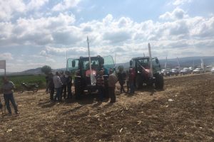 Yeni nesil tarım ekipmanları Bursa'daki 'Tarla G&uuml;nleri'nde sergilendi