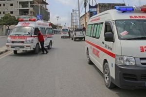 Somali'de T&uuml;rk okuluna ait araca bombalı saldırı