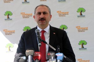 Bakan G&uuml;l: &Ccedil;ocukları dağa değil spor merkezlerine g&ouml;t&uuml;receğiz