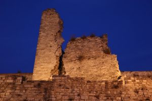 Tarihi İstanbul surları da depremden zarar g&ouml;rd&uuml;