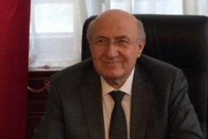 Mehmet Emin Arat Galatasaray Kul&uuml;b&uuml; &uuml;yeliğinden istifa etti!