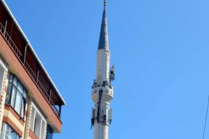 Ertuğrul &Ouml;zk&ouml;k'ten yıkılan minareler i&ccedil;in &ouml;neri: Onartmayalım