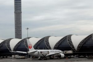 Japon Havayolları'ndan u&ccedil;akta bebeklerden uzakta oturabilme se&ccedil;eneği