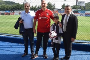 Kelebek hastası &ccedil;ocuğun hayali ger&ccedil;ek oldu