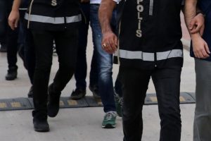 Sigara hırsızlığı zanlıları yakalandı