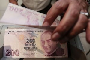 'T&uuml;rkiye'de bireylerin kredi notu ortalaması bin 413'e y&uuml;kseldi'