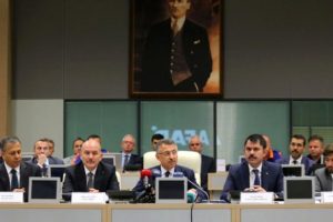 Deprem toplantısına İmamoğlu'nun &ccedil;ağrılmaması tepki g&ouml;rd&uuml;