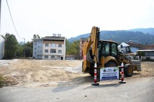 Bursa İneg&ouml;l'de Cerrah pazar yerinin yapımına başlandı