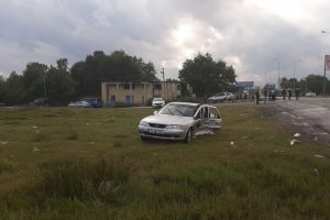Kavşakta iki ara&ccedil; &ccedil;arpıştı