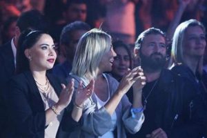 Pınar Tevetoğlu eşi Tarkan'ı hayran bakışlarla izledi