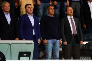 Servet Yardımcı ve Şenol G&uuml;neş, Başakşehir-Rizespor ma&ccedil;ında