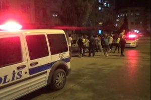 Hatay'da motosiklet ağaca &ccedil;arptı: 2 yaralı