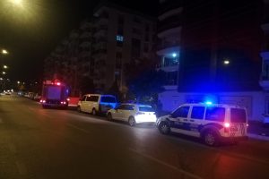 Marketten &ccedil;ıkan duman itfaiyeyi harekete ge&ccedil;irdi