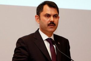 Bakan Kurum duyurdu! Ka&ccedil;ak yapıların hepsi yıkılacak