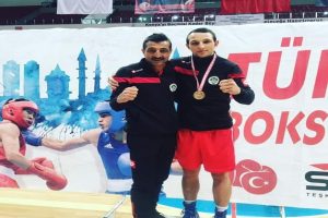 Milli boks&ouml;r şampiyon oldu, g&ouml;z&uuml; olimpiyatlara dikti