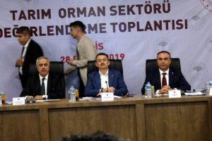 Pakdemirli: Kilis'in i&ccedil;me suyu problemini &ccedil;&ouml;zd&uuml;k
