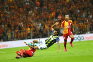 Fenerbah&ccedil;eli oyunculardan beraberlik yorumu